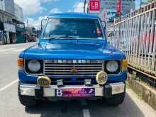 Mitsubishi PAJERO 1988 SUV