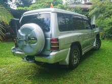 https://riyasewana.com/uploads/mitsubishi-pajero-29120147863.jpg