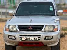 Mitsubishi Pajero 2000 SUV