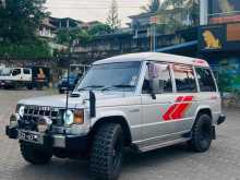 Mitsubishi Pajero 4D56 1988 SUV