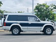 https://riyasewana.com/uploads/mitsubishi-pajero-4m40-150375618006.jpg