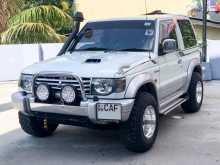 https://riyasewana.com/uploads/mitsubishi-pajero-5162250513.jpg