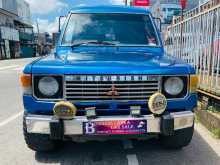 Mitsubishi PAJERO 1988 SUV