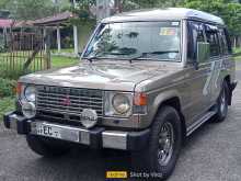 Mitsubishi Pajero 1989 SUV