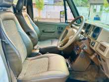 https://riyasewana.com/uploads/mitsubishi-pajero-flatroof-1985-2318293312154.jpg