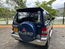 https://riyasewana.com/uploads/mitsubishi-pajero-gdi-1999-2516591512143.jpg