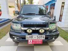 Mitsubishi Pajero GDI Montero 2000 SUV