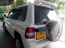 https://riyasewana.com/uploads/mitsubishi-pajero-gdi-2004-621342112133.jpg