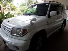 https://riyasewana.com/uploads/mitsubishi-pajero-gdi-2004-621342112382.jpg