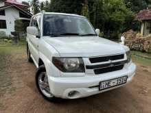 Mitsubishi Pajero GDI 2001 SUV