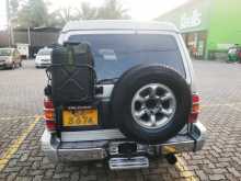https://riyasewana.com/uploads/mitsubishi-pajero-intercooler-1993-412323512754.jpg