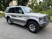 https://riyasewana.com/uploads/mitsubishi-pajero-intercooler-1994-110464012482.jpg