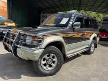 https://riyasewana.com/uploads/mitsubishi-pajero-intercooler-1994-1213235912643.jpg