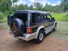 https://riyasewana.com/uploads/mitsubishi-pajero-intercooler-1994-1718222012204.jpg