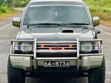 https://riyasewana.com/uploads/mitsubishi-pajero-intercooler-1994-718384812073.jpg