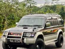 https://riyasewana.com/uploads/mitsubishi-pajero-intercooler-1994-718384812311.jpg