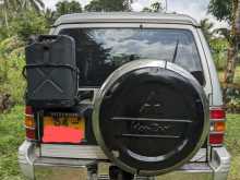 https://riyasewana.com/uploads/mitsubishi-pajero-intercooler-1995-412201412084.jpg