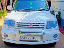 Mitsubishi Pajero IO 2002 SUV