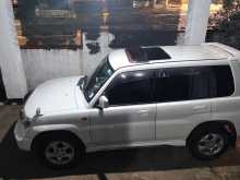 Mitsubishi Pajero IO 2000 SUV