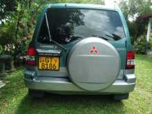 https://riyasewana.com/uploads/mitsubishi-pajero-io-118360443.jpg