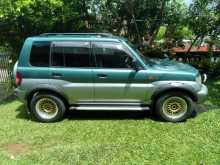 Mitsubishi Pajero Io 1999 SUV