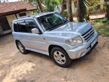 Mitsubishi Pajero Io 2003 SUV