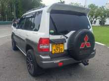 https://riyasewana.com/uploads/mitsubishi-pajero-io-151206384163.jpg