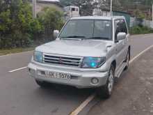 Mitsubishi Pajero Io 1999 SUV