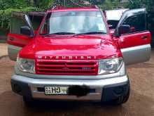 Mitsubishi Pajero Io 2000 SUV
