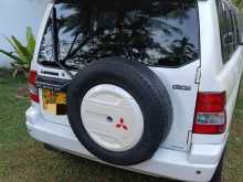 Mitsubishi Pajero IO GDI 2000 SUV