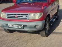 Mitsubishi Pajero Io 2000 SUV