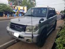 Mitsubishi Pajero IO 2000 SUV