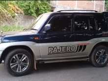 Mitsubishi Pajero Io 2000 SUV