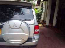 Mitsubishi Pajero IO 2000 SUV