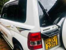 Mitsubishi Pajero Io 2000 SUV