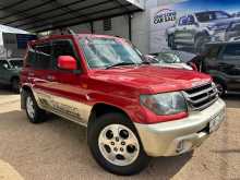 Mitsubishi Pajero Io 4WD SUV 2000 SUV