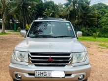 Mitsubishi Pajero Io 2002 SUV