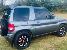 https://riyasewana.com/uploads/mitsubishi-pajero-io-2002-2622562012603.jpg