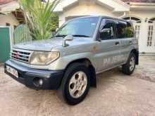 Mitsubishi Pajero Io 2002 SUV