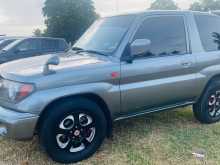Mitsubishi Pajero Io 2002 SUV