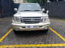 Mitsubishi Pajero Io Montero 2002 SUV