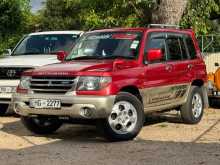 Mitsubishi Pajero IO H77 2003 SUV