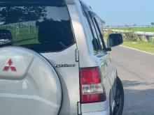 https://riyasewana.com/uploads/mitsubishi-pajero-io-261331006744.jpg
