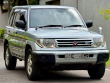 Mitsubishi Pajero IO GDI 2000 SUV