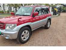 Mitsubishi Pajero Io GDI 2001 SUV