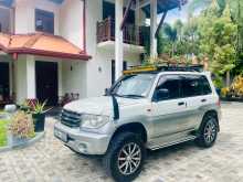Mitsubishi Pajero IO GDI 1998 SUV