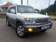 Mitsubishi PAJERO IO 1999 SUV