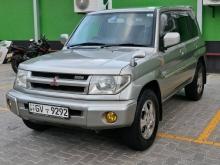 Mitsubishi Pajero IO 1999 SUV