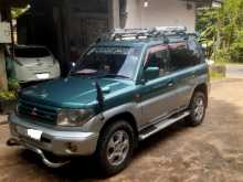 Mitsubishi PAJERO IO GDI 1999 SUV