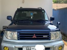 Mitsubishi PAJERO IO 2002 SUV